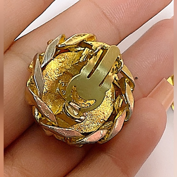 LOW START- CHANEL CC Logo Rhinestone Gold Tone Earrings - Picture 6 of 10